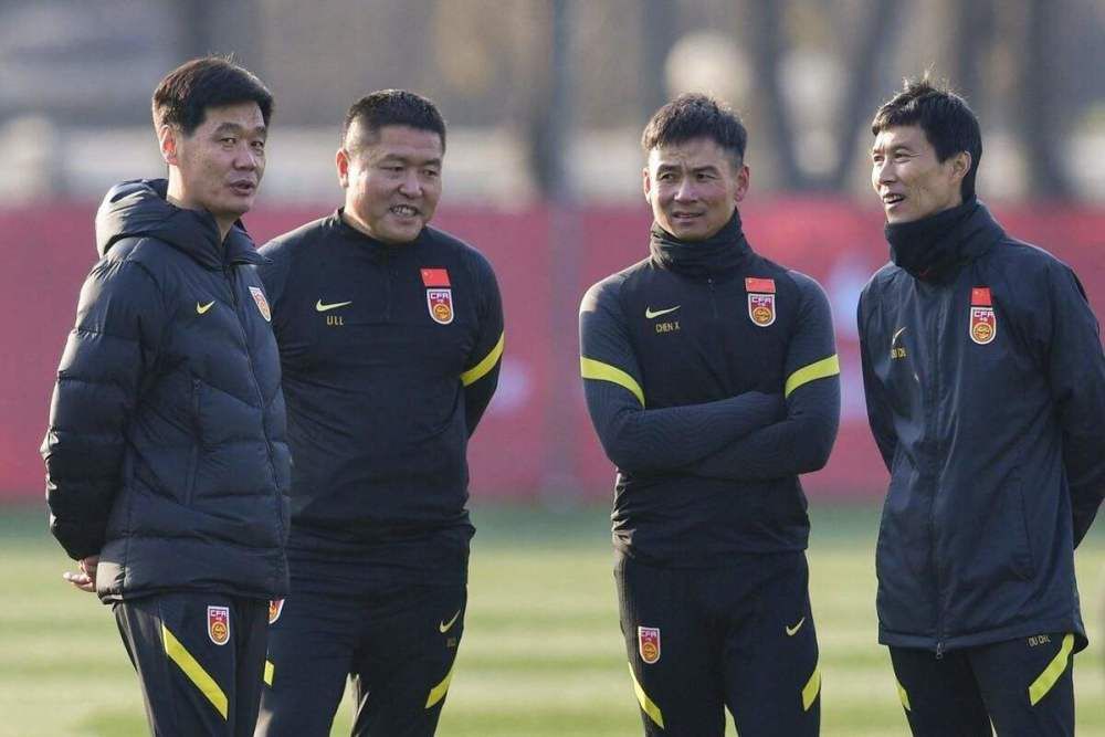 范迪克、阿利森、阿诺德以及萨拉赫等人是利物浦2020年赢得英超冠军的中坚力量，如今他们依然承担着重任。